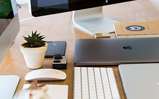 西甲综合：巴萨大胜西班牙人 9分优势领跑